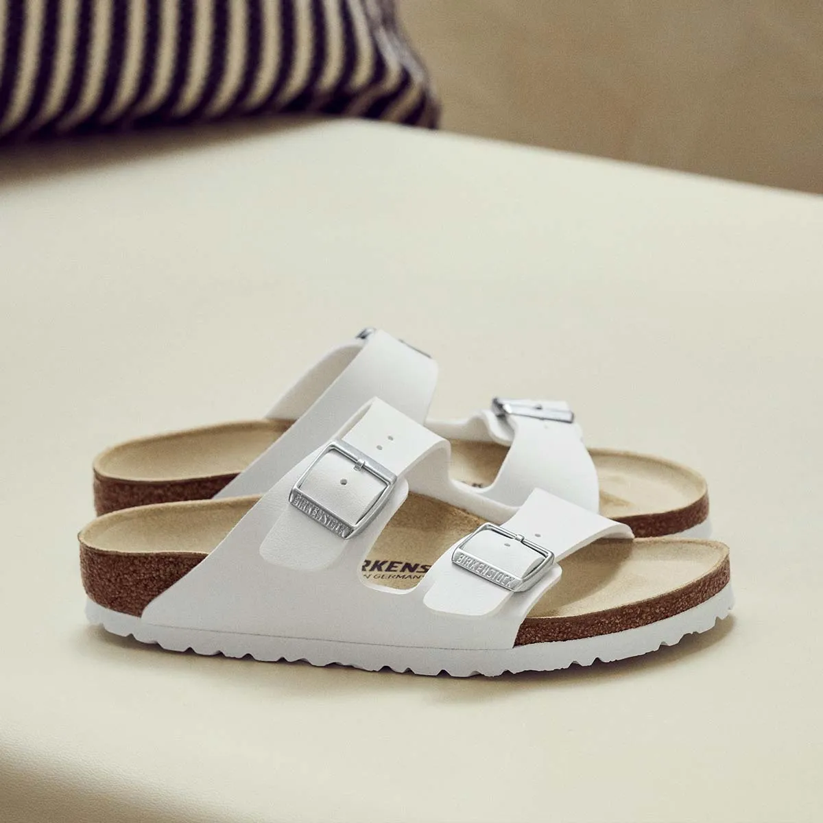      Birkenstock Arizona BS White