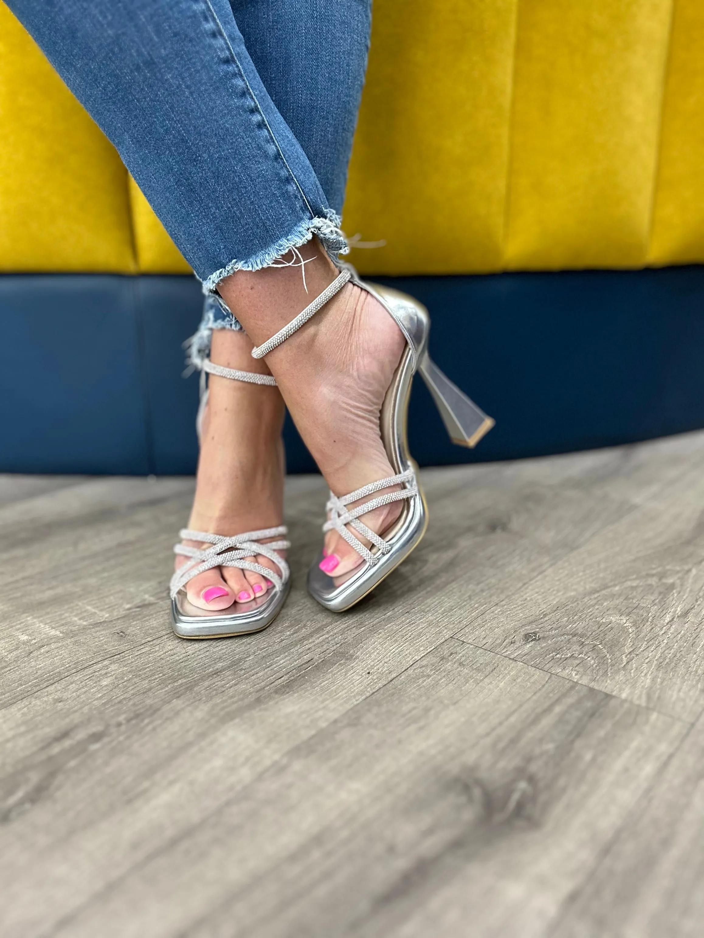 Repo 43701 Silver Sandal