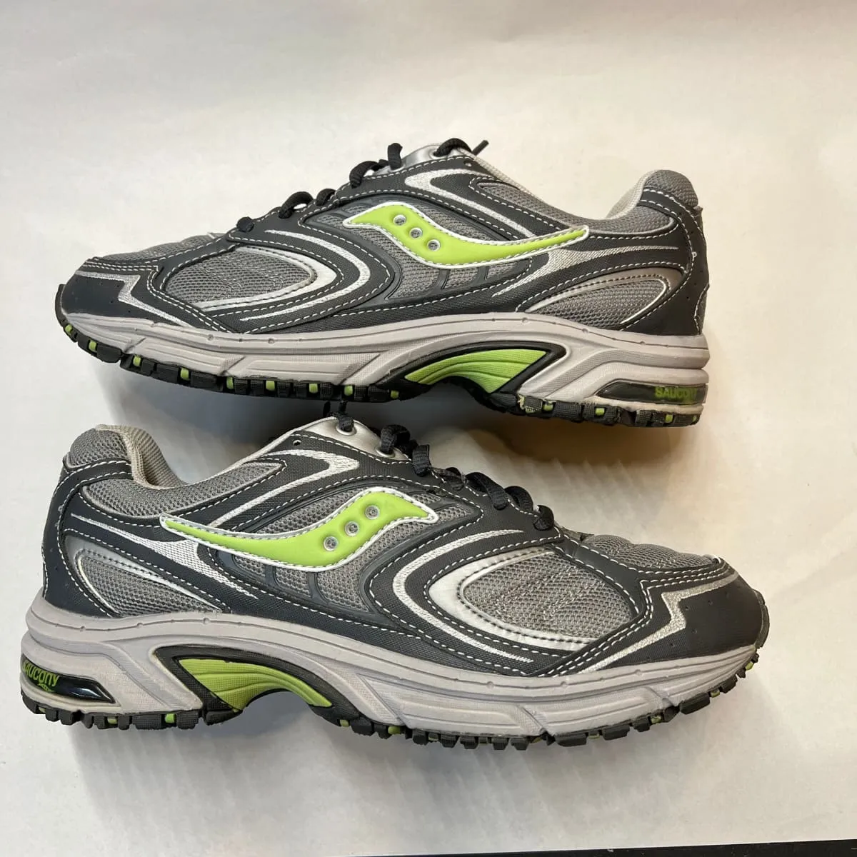 Women's Saucony Ridge TR-Original Trail Running Shoe - Gray/Green- Size 10M Preowned